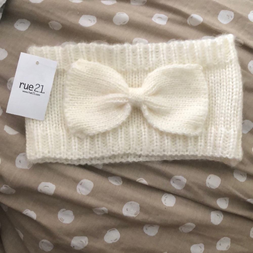 Cream Head Band